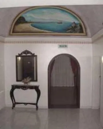 Gresi Hotel 3*