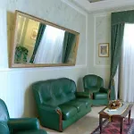 Hotel Gresi 3*