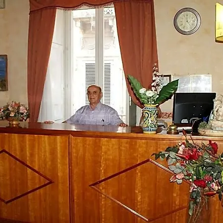 Gresi فندق كاتانيا