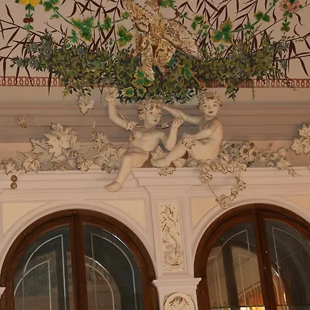 Hotel Gresi 3*